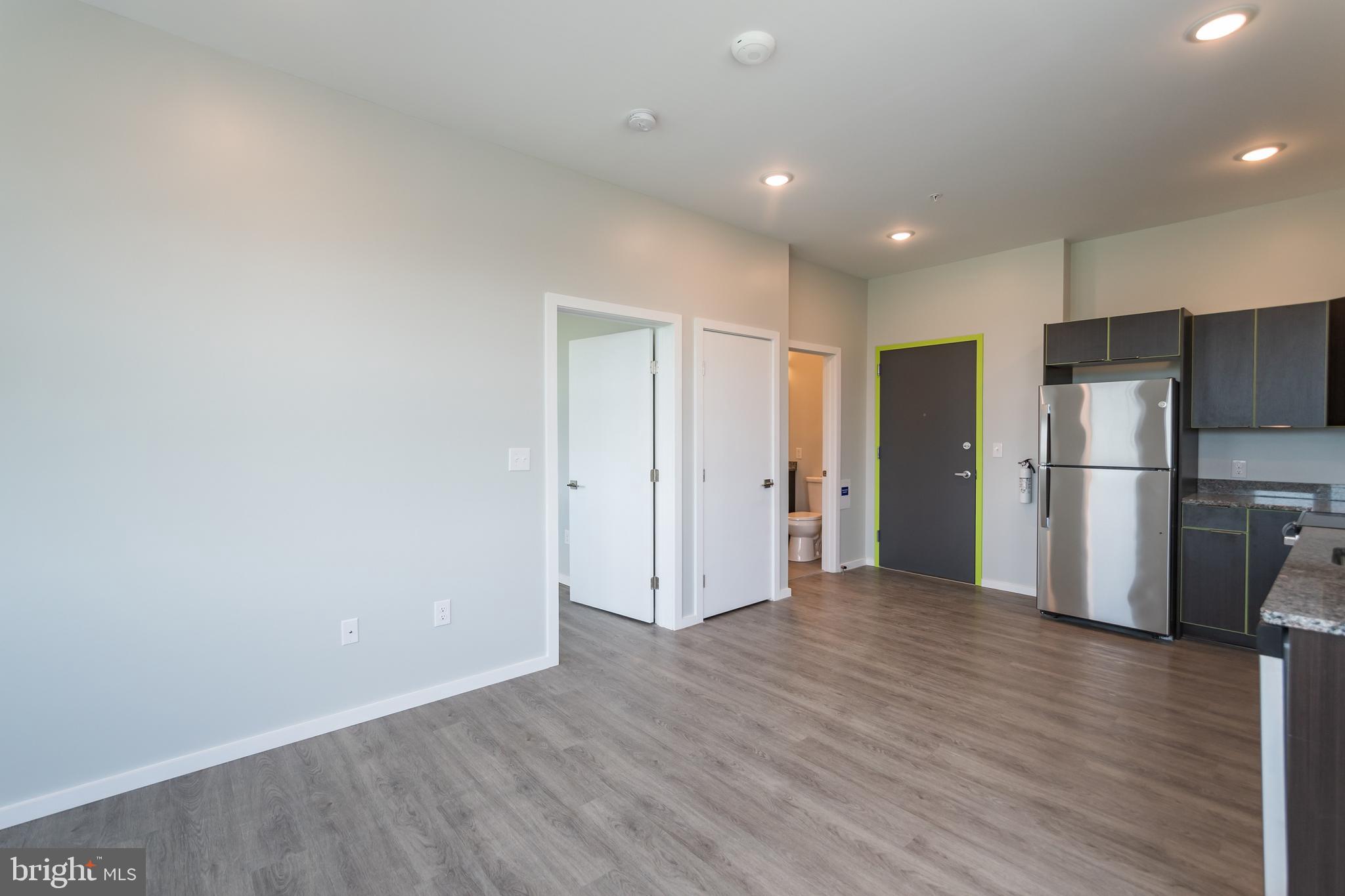 UNIVERSITY CITY - Residential Lease