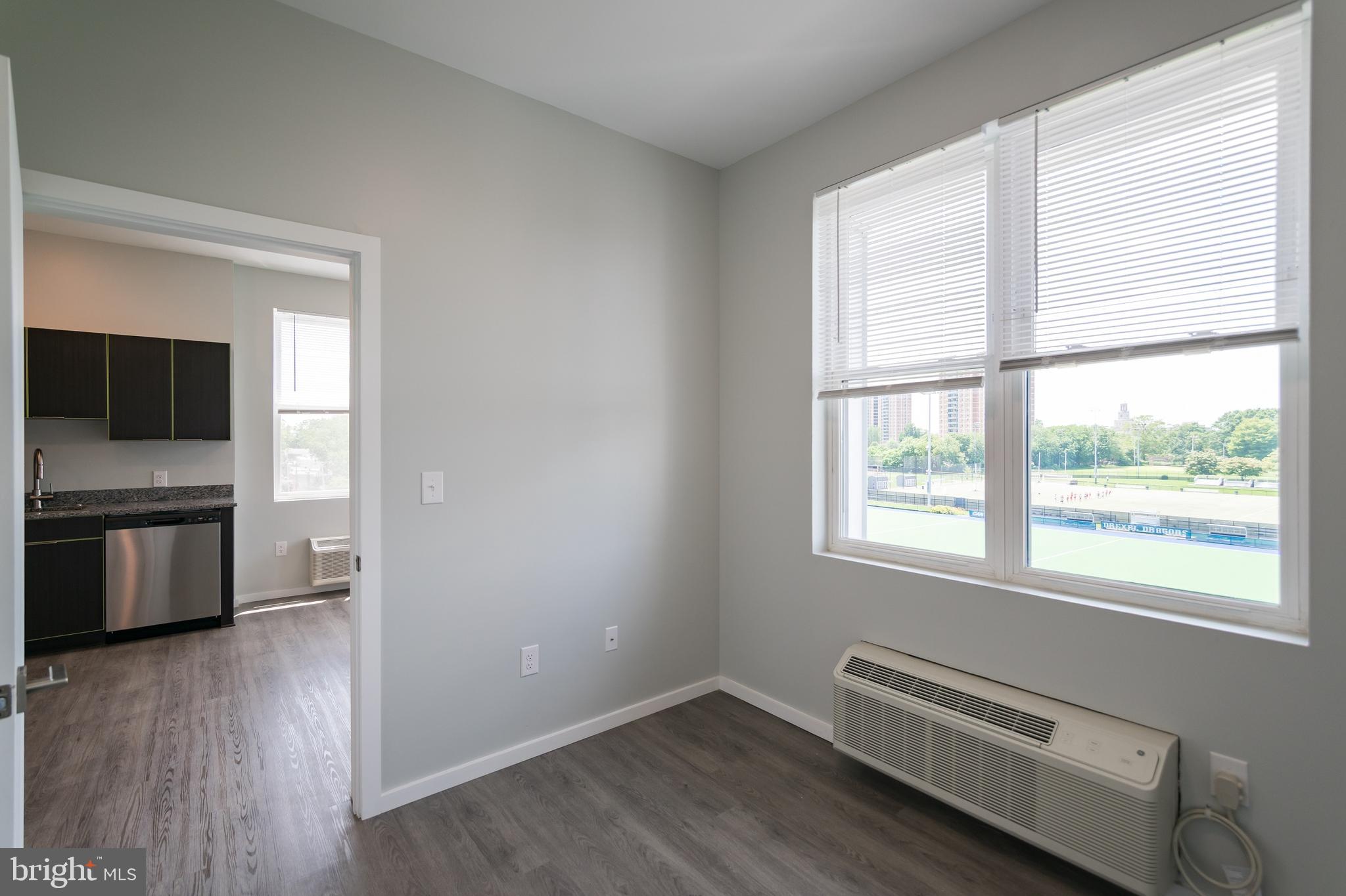 UNIVERSITY CITY - Residential Lease