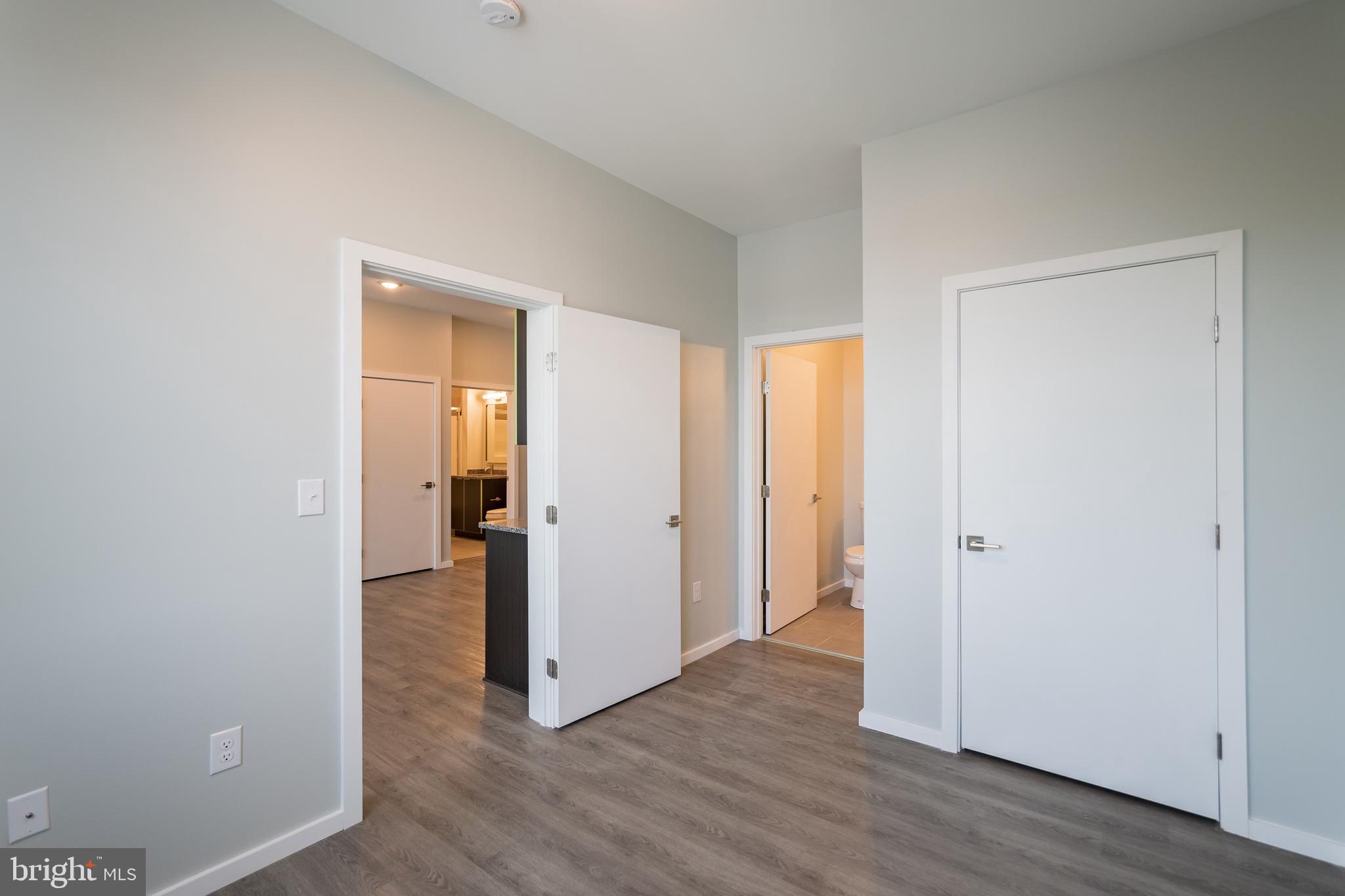 UNIVERSITY CITY - Residential Lease