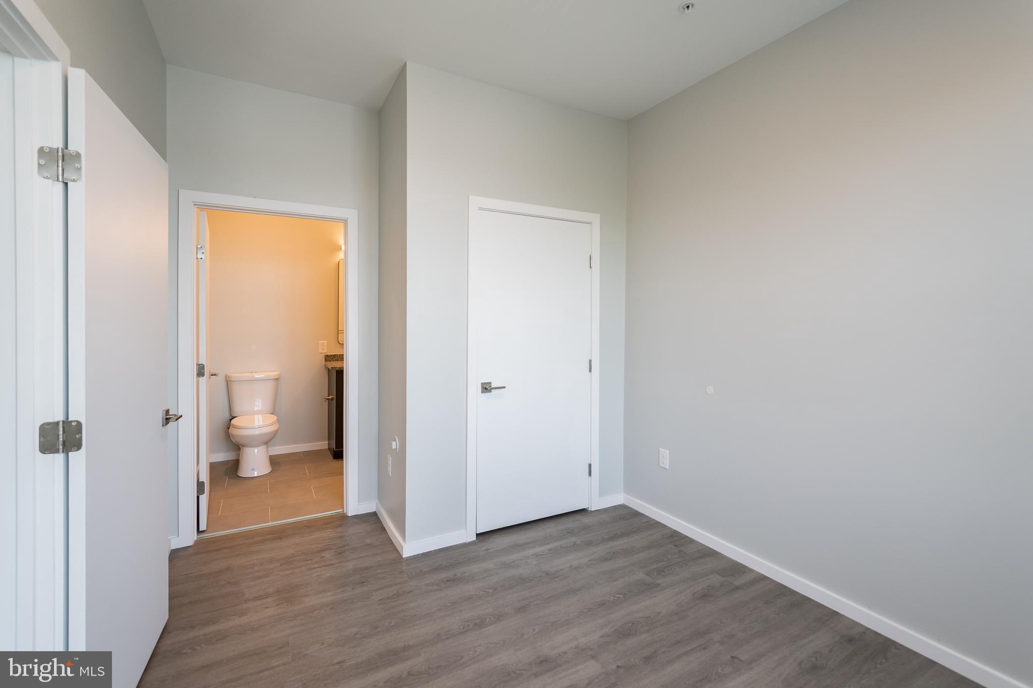 UNIVERSITY CITY - Residential Lease