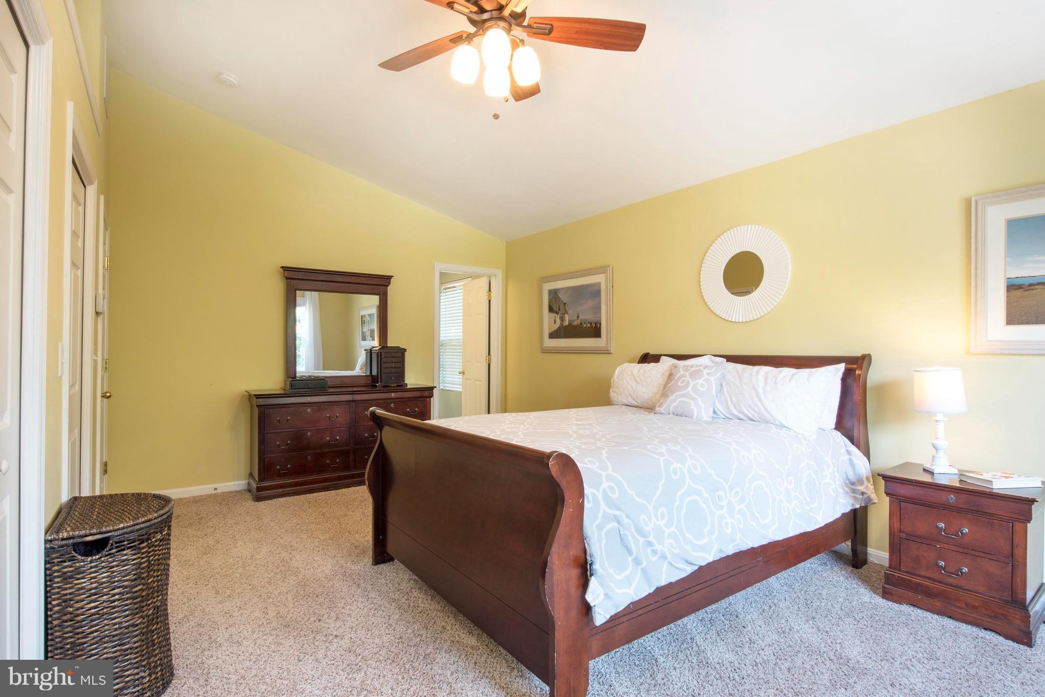 NORTH SELBY - Residential