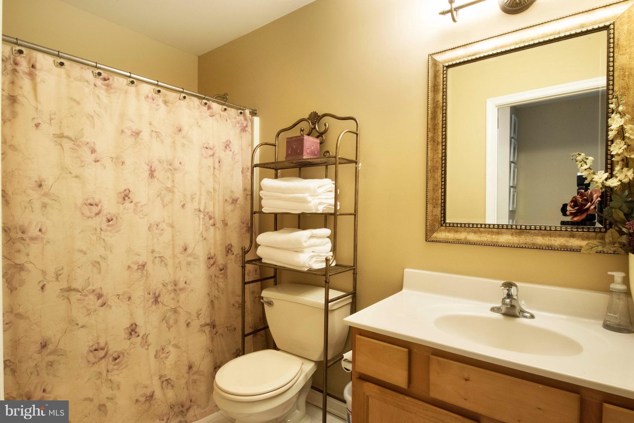 NORTH SELBY - Residential