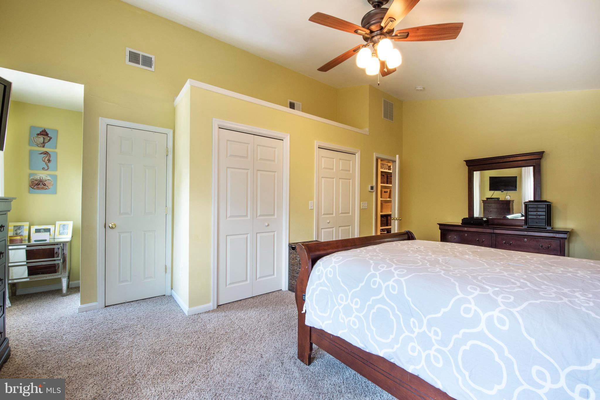 NORTH SELBY - Residential