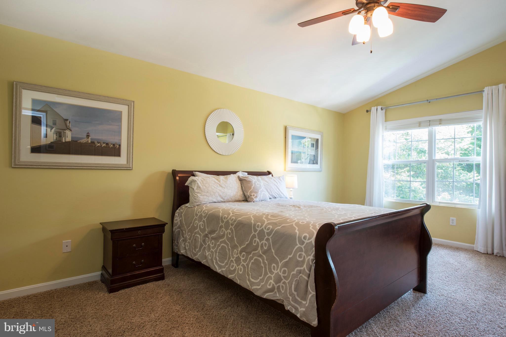 NORTH SELBY - Residential