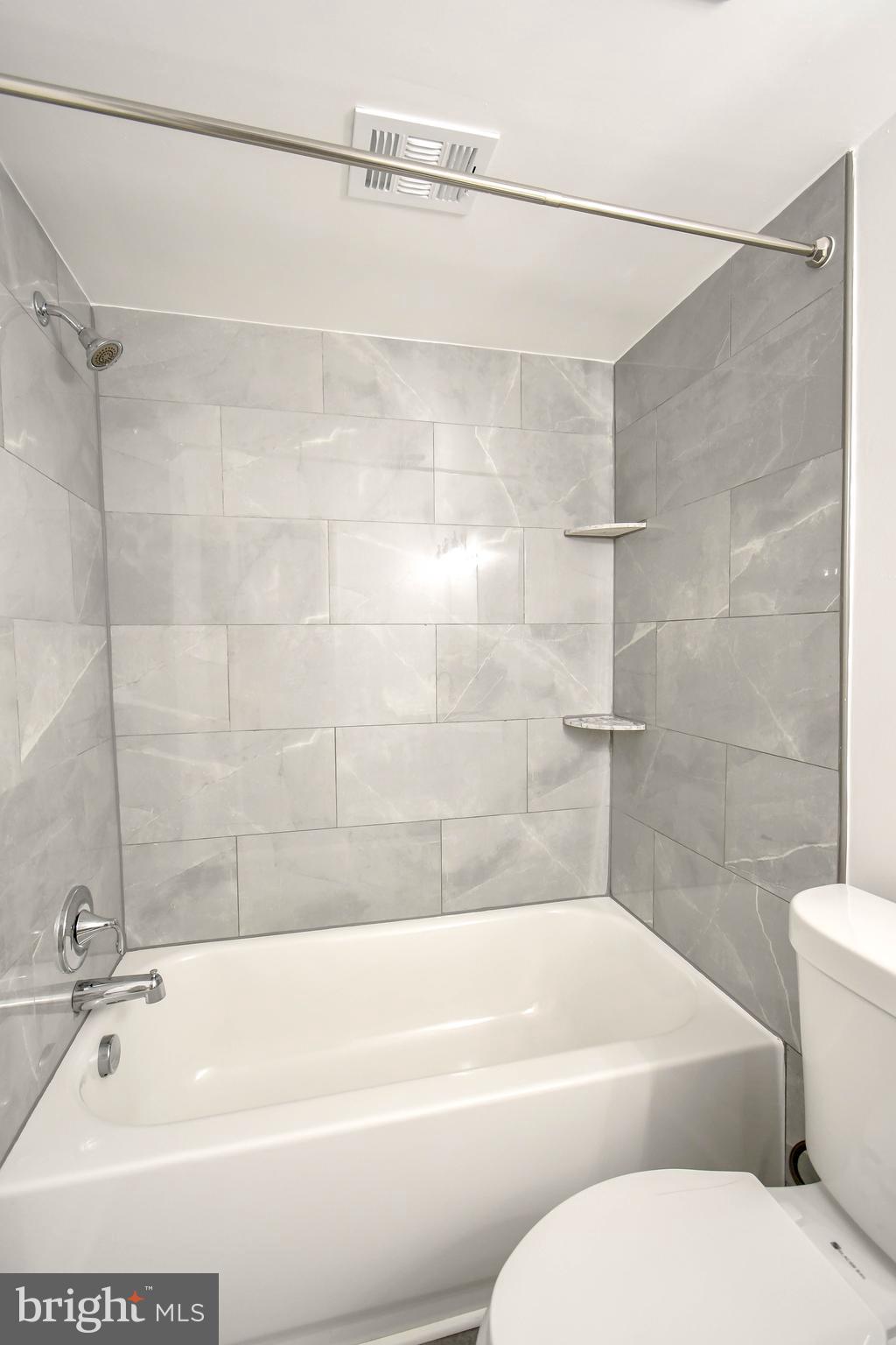 MCLEAN HILLS - Residential