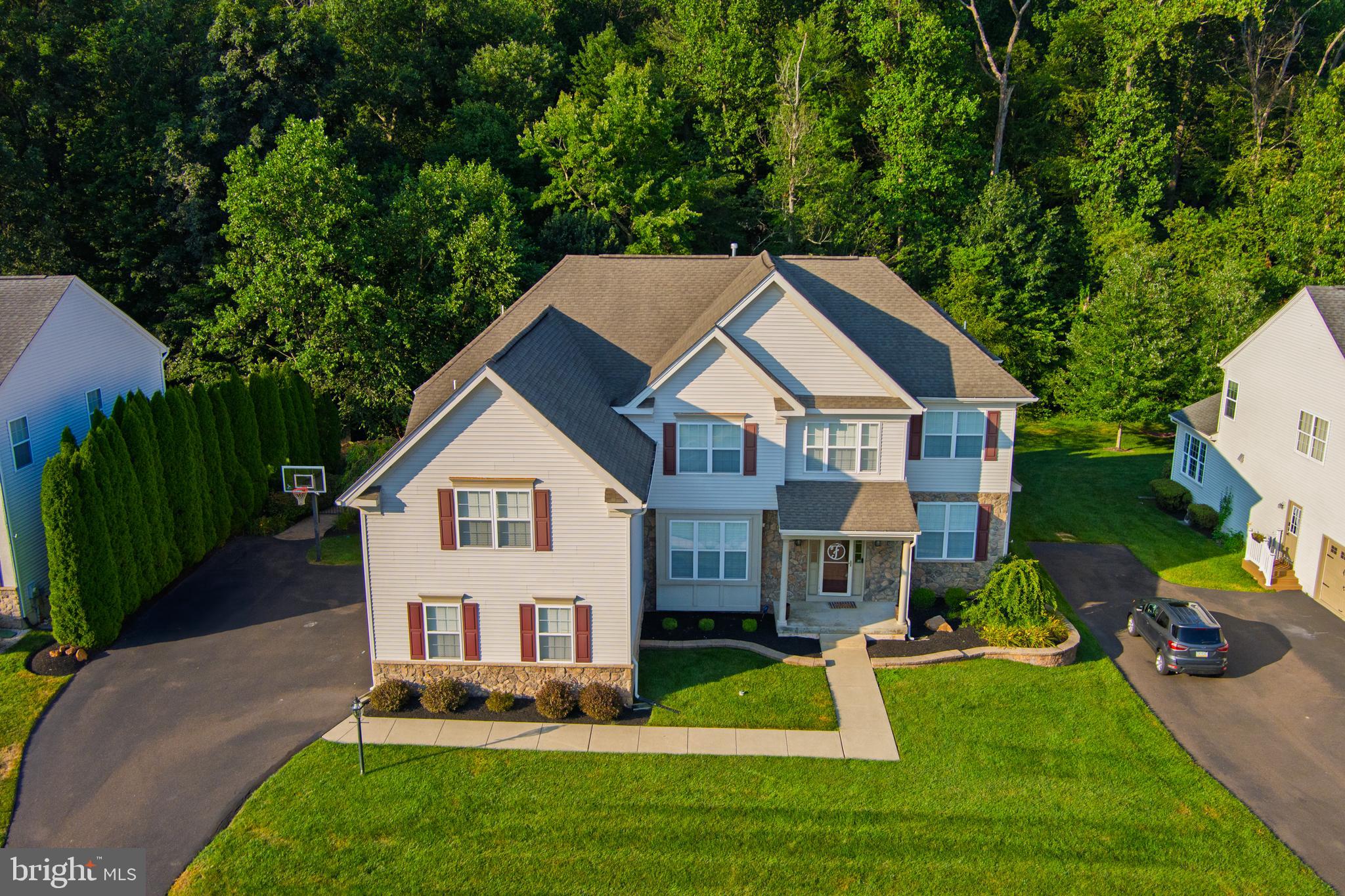 WINDSOR SQUARE - Residential