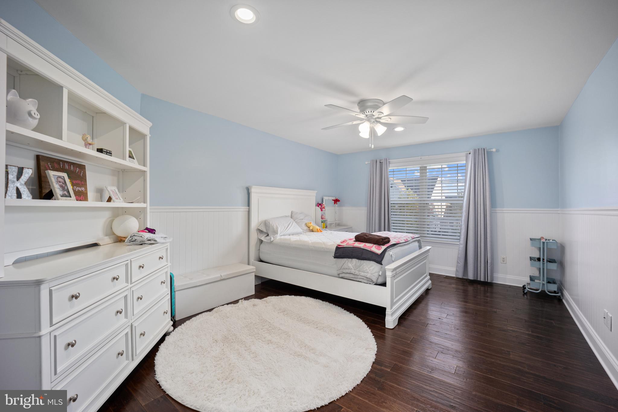 WINDSOR SQUARE - Residential