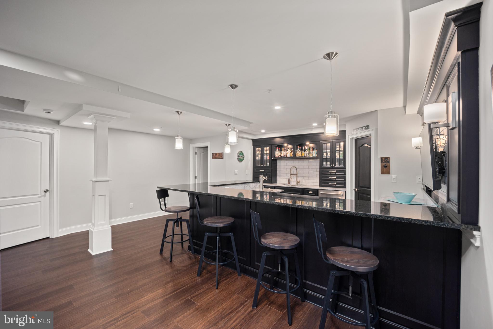 WINDSOR SQUARE - Residential