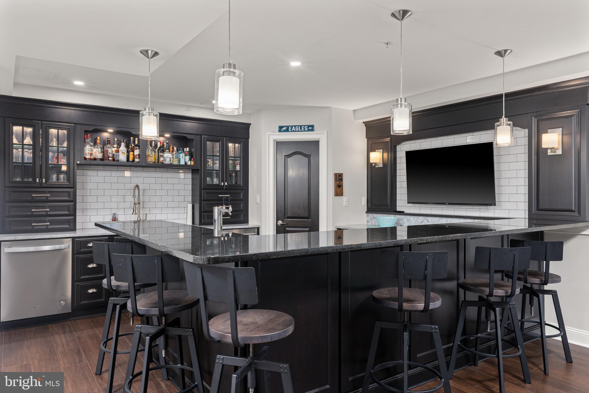 WINDSOR SQUARE - Residential