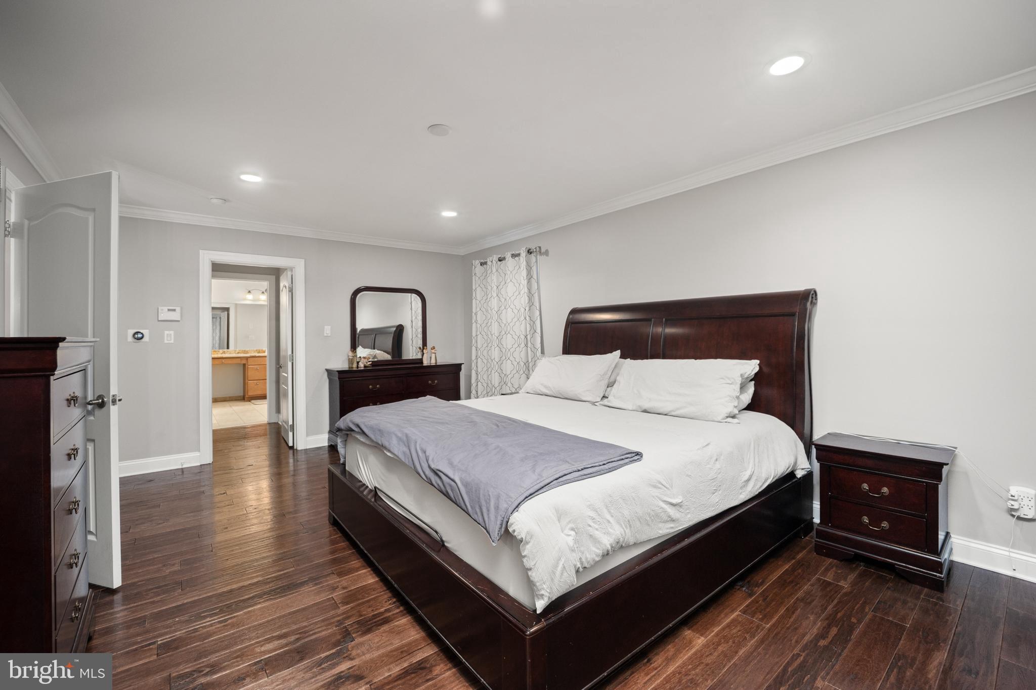 WINDSOR SQUARE - Residential