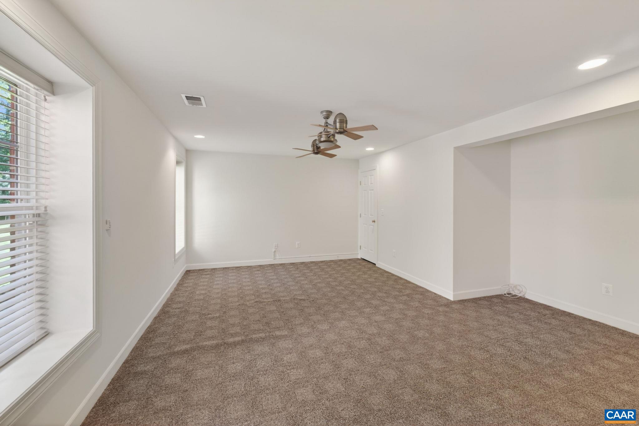 SPRING CREEK - Residential