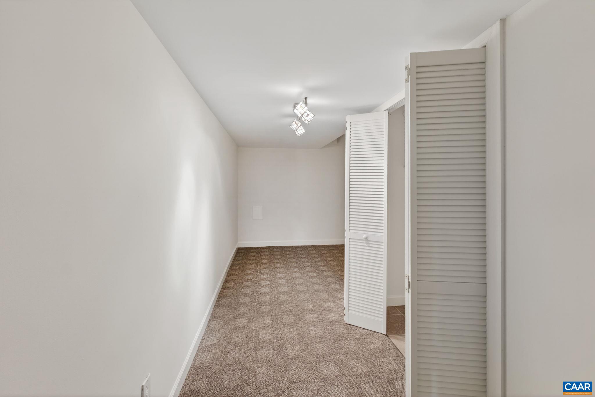 SPRING CREEK - Residential