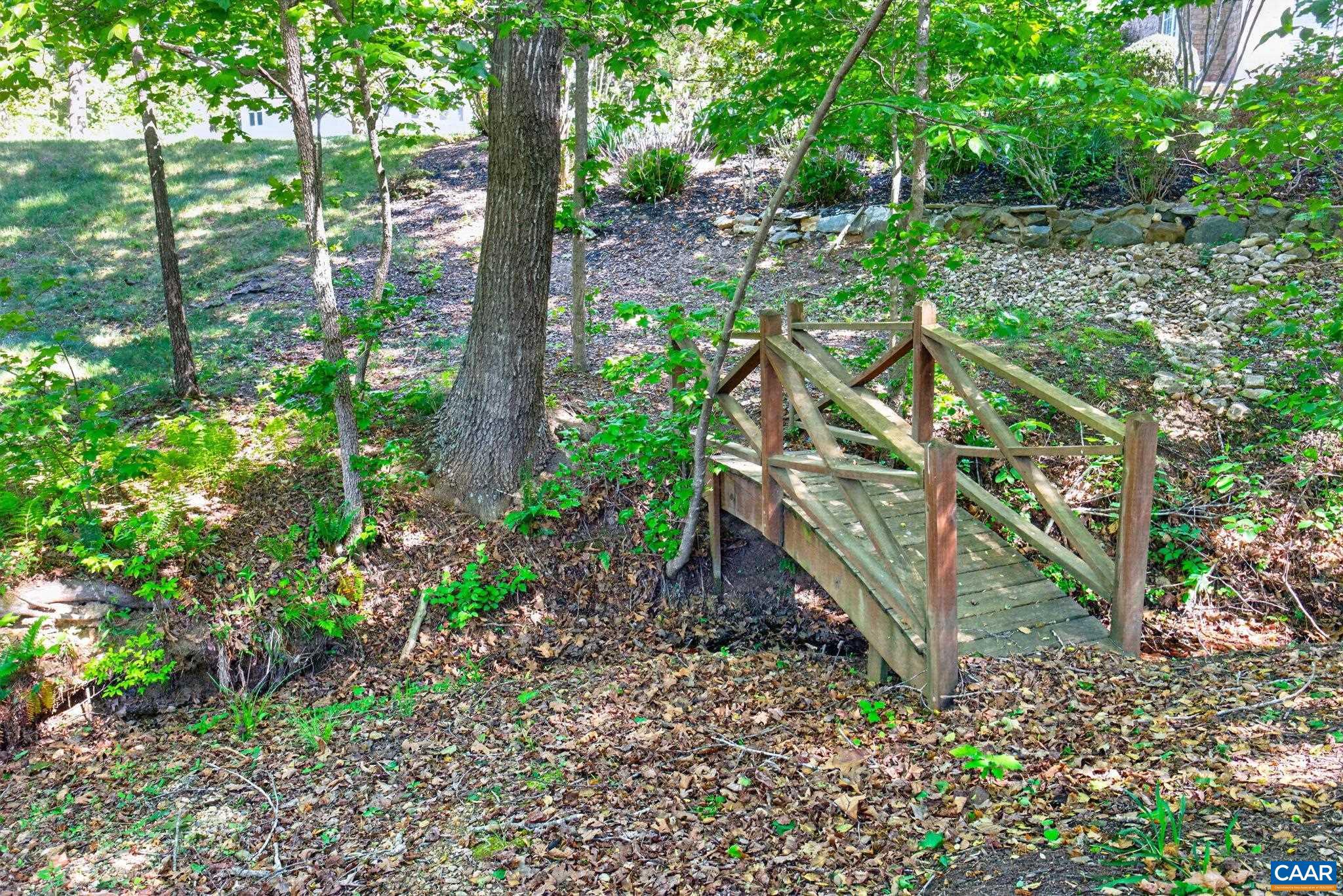 SPRING CREEK - Residential