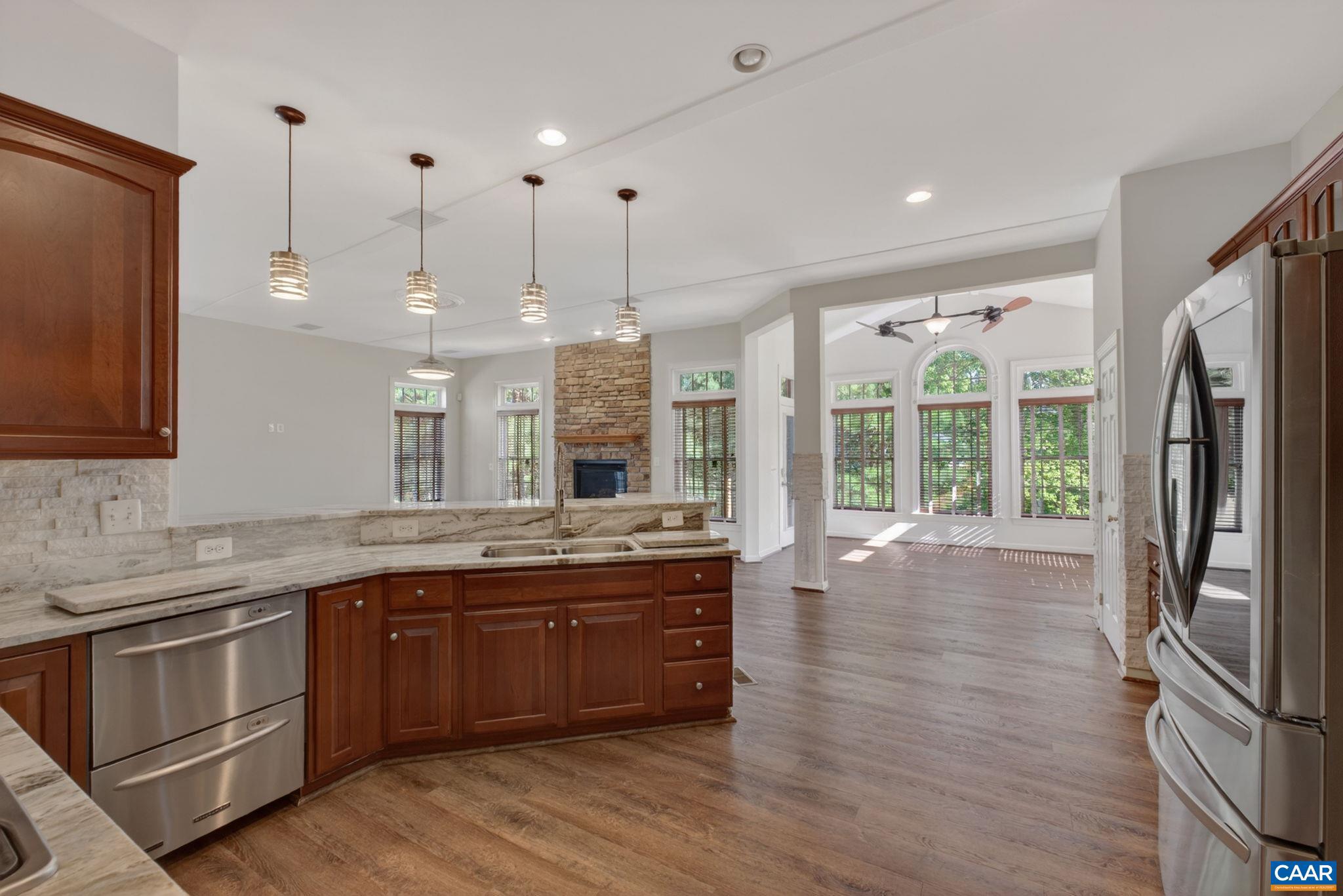 SPRING CREEK - Residential