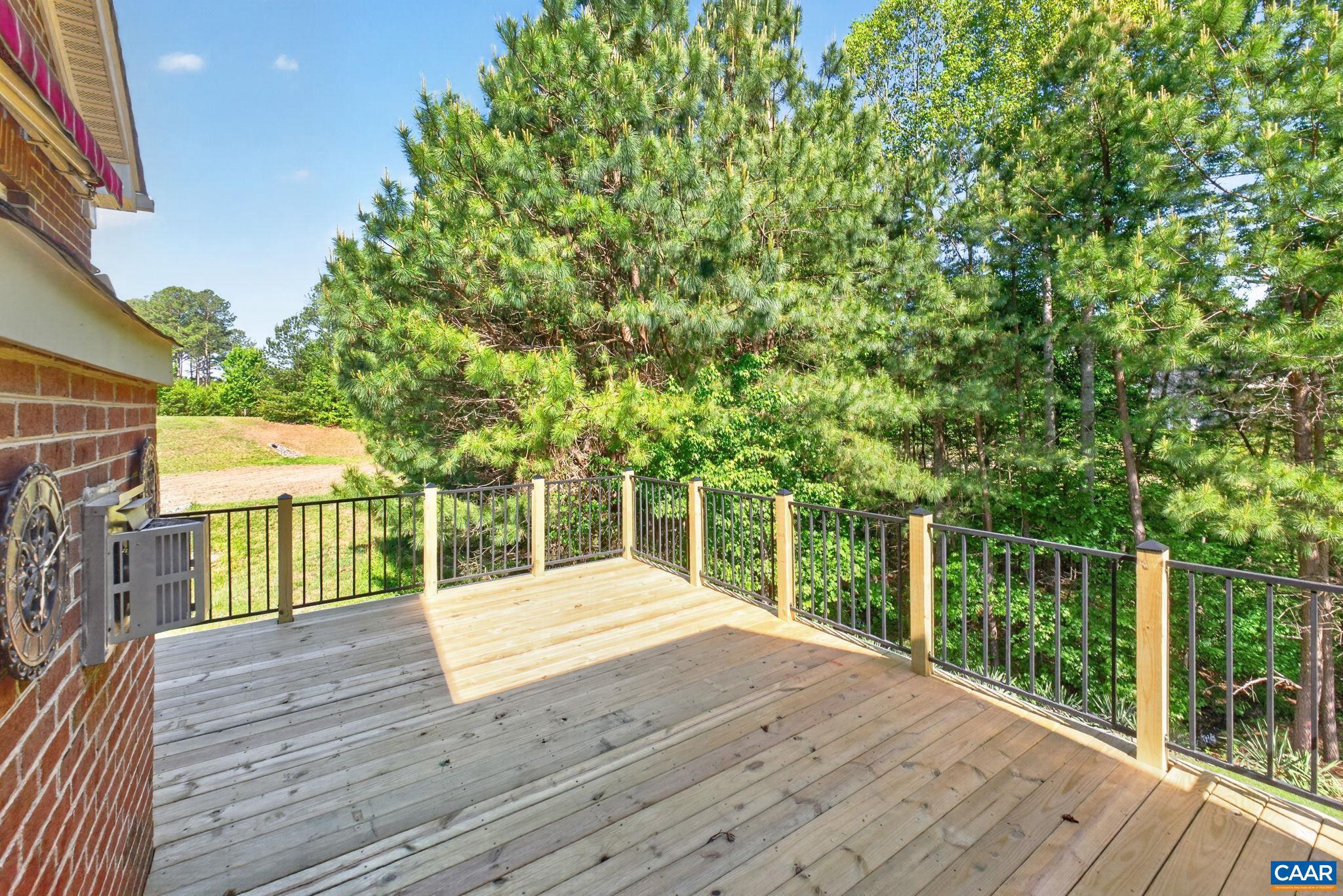 SPRING CREEK - Residential