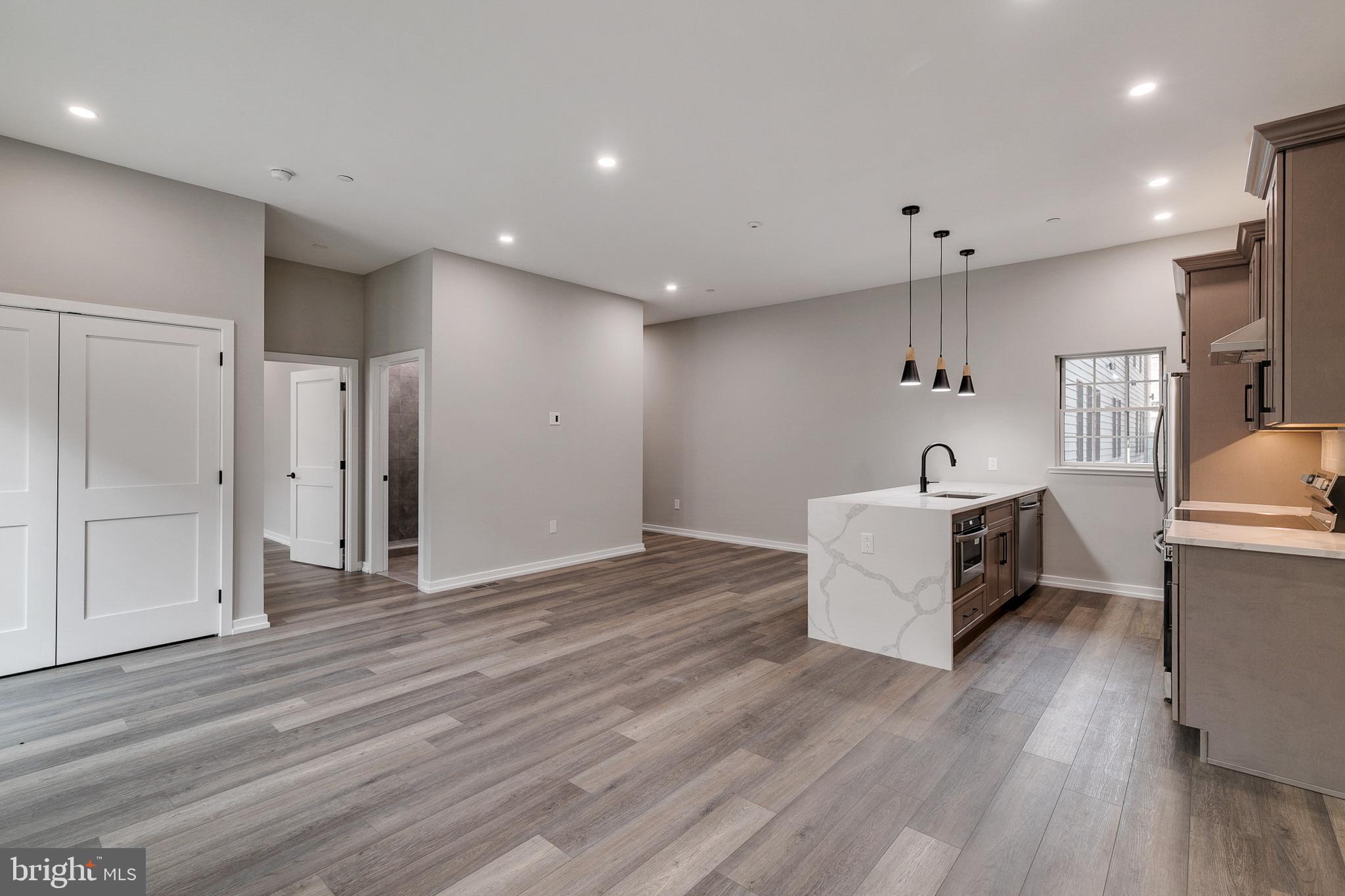 GRADUATE HOSPITAL - Residential Lease