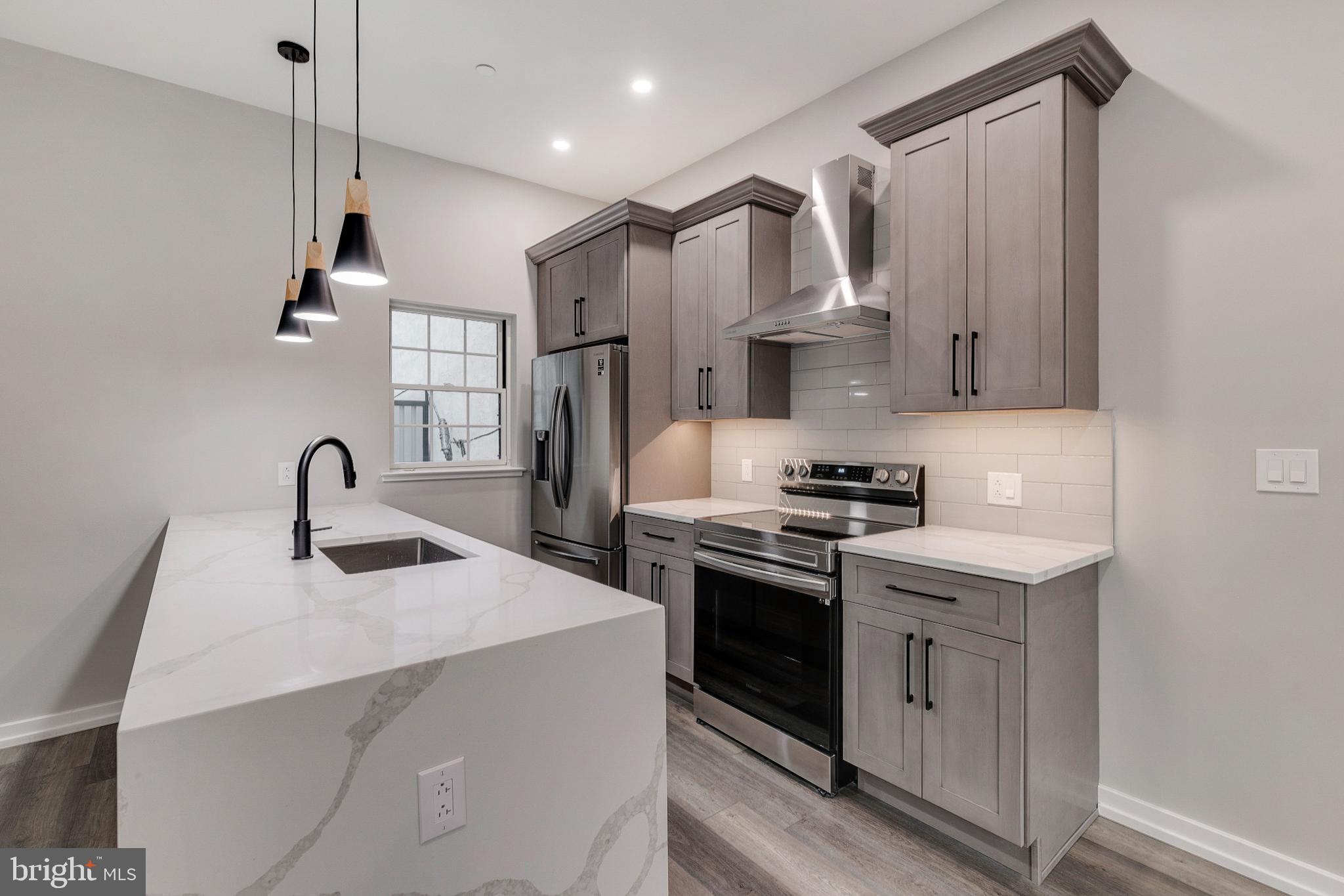 GRADUATE HOSPITAL - Residential Lease