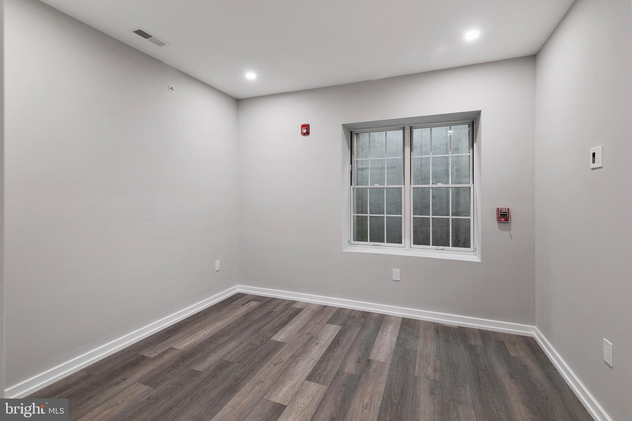 GRADUATE HOSPITAL - Residential Lease