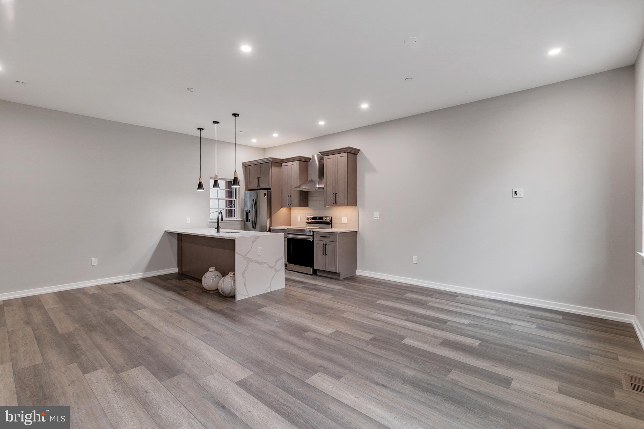 GRADUATE HOSPITAL - Residential Lease