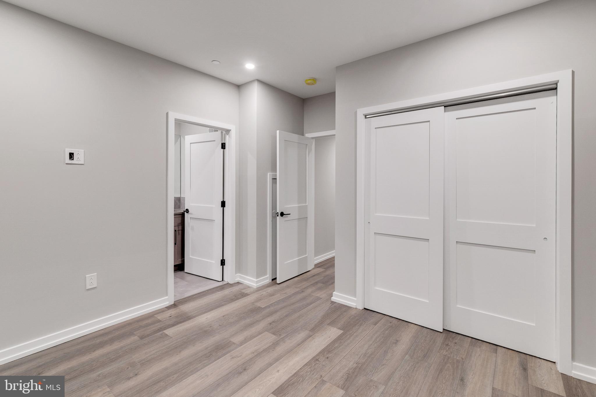 GRADUATE HOSPITAL - Residential Lease