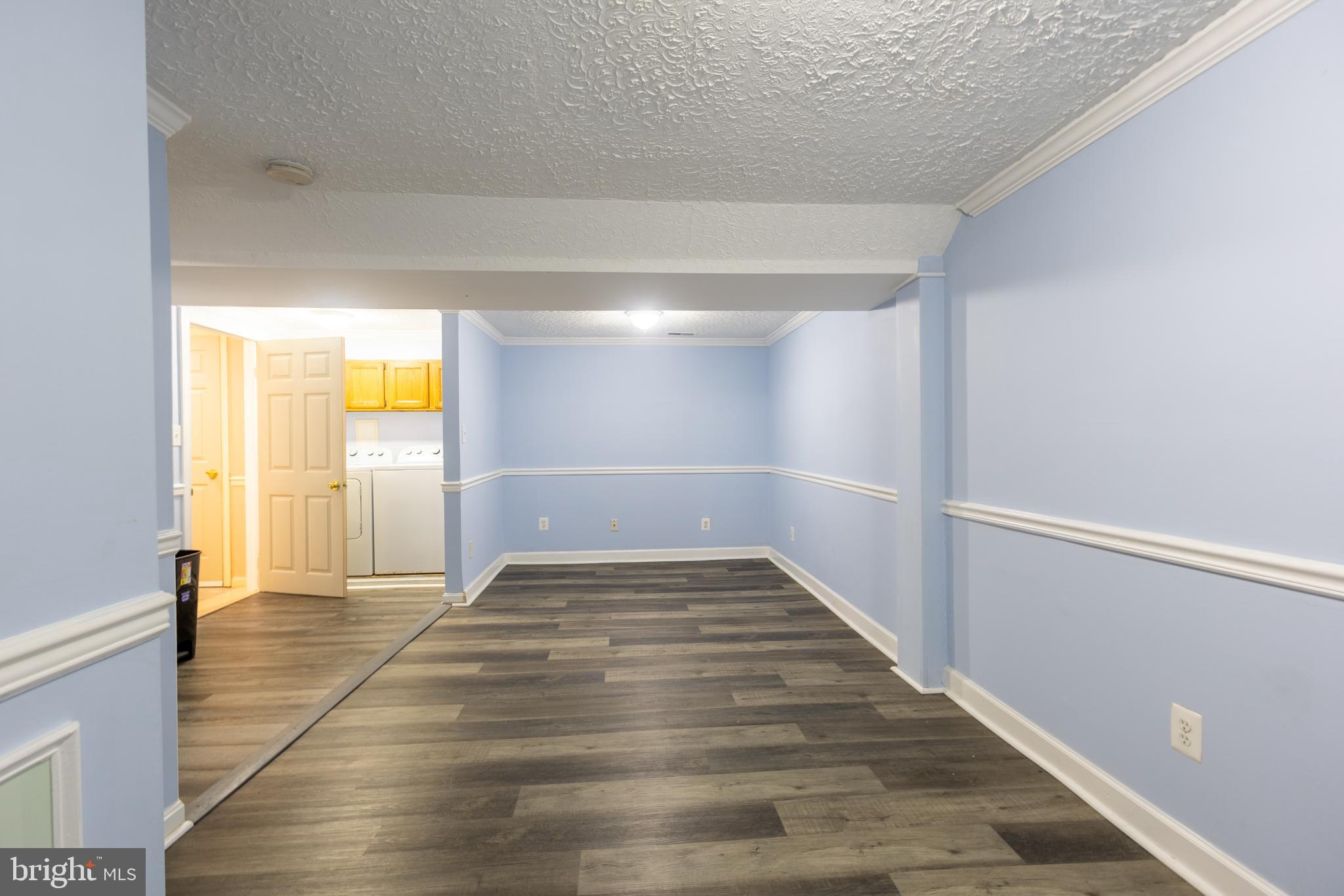 LANDSDOWNE - Residential Lease