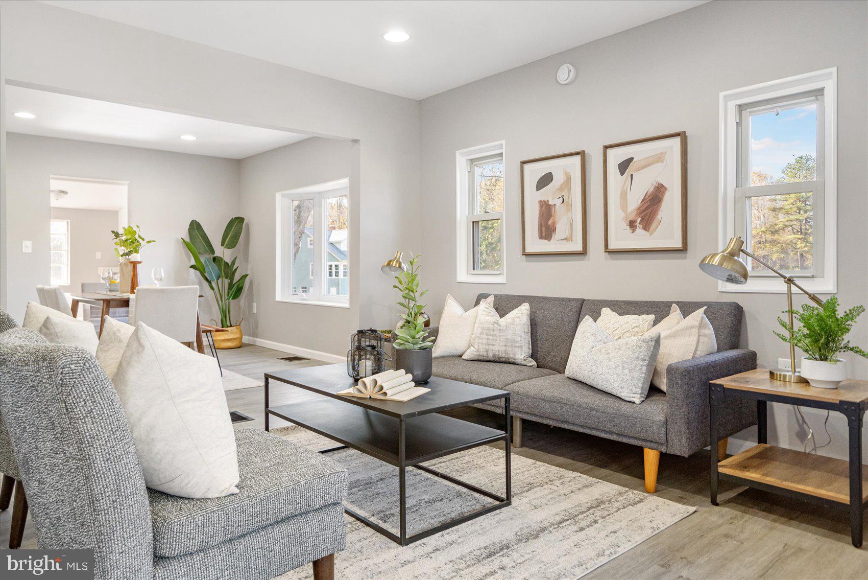 REGULARS - Residential