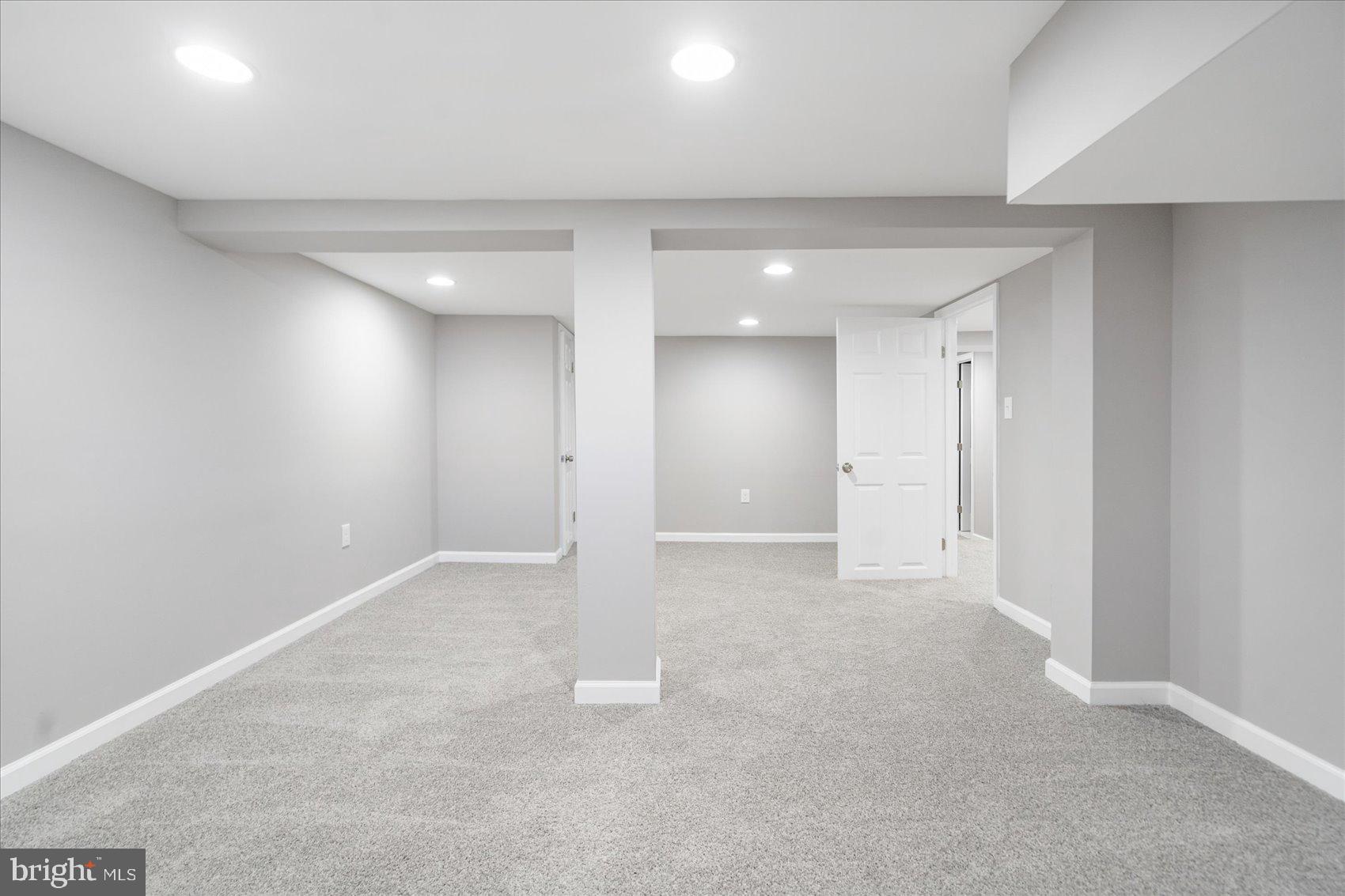 REGULARS - Residential
