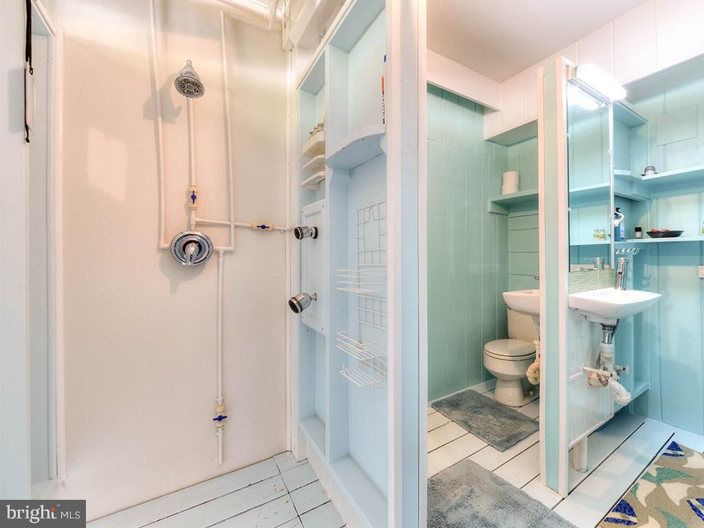 NORTH SHORES - Residential