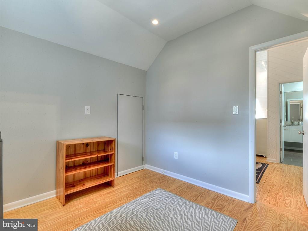 NORTH SHORES - Residential