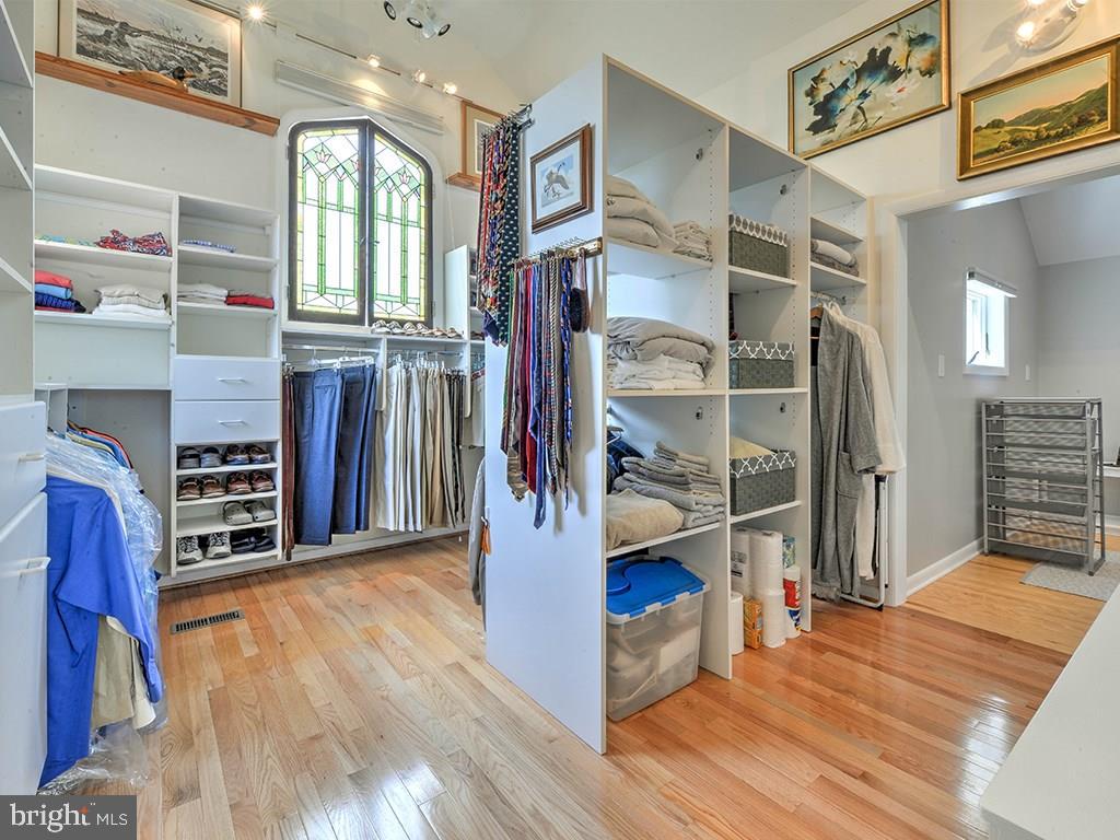 NORTH SHORES - Residential