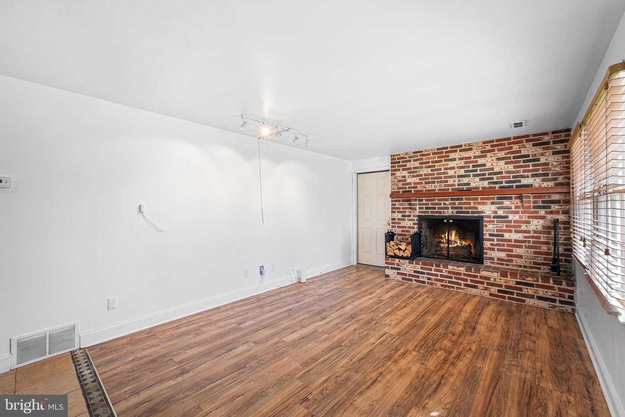 7426 WYNDAM ROAD