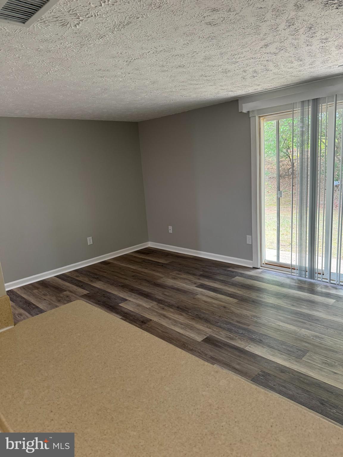 PRINCETON WOODS - Residential Lease