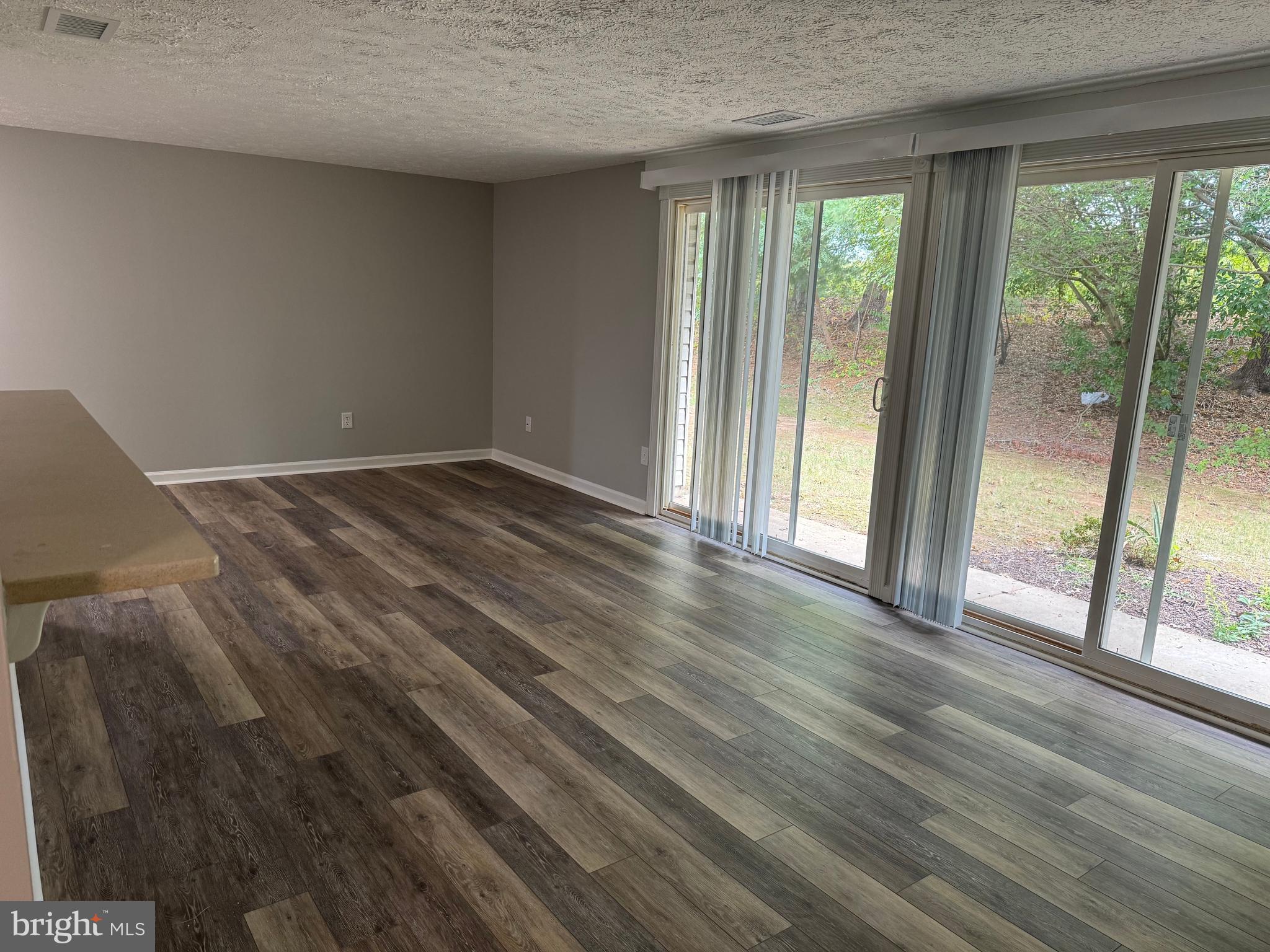 PRINCETON WOODS - Residential Lease