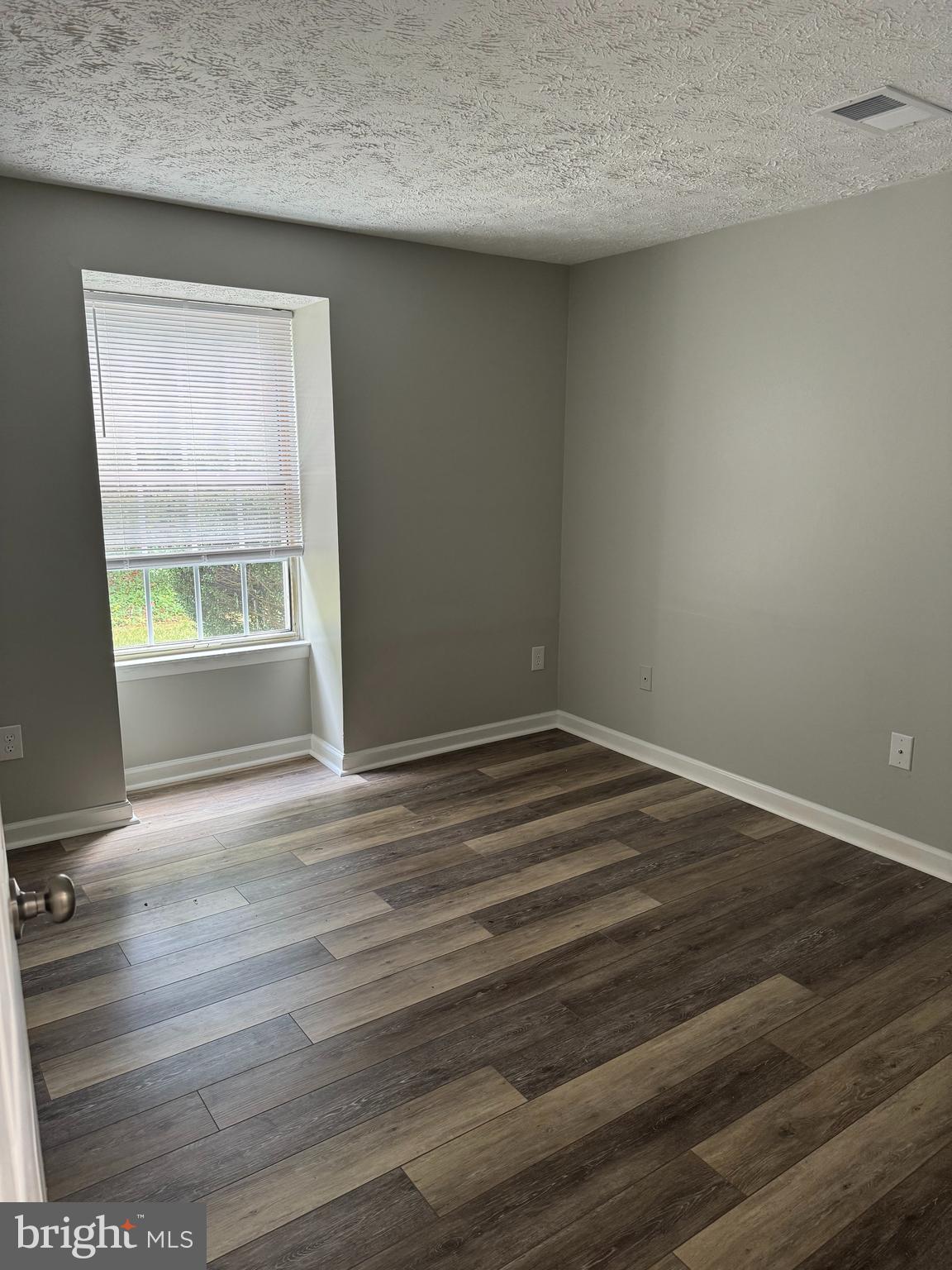 PRINCETON WOODS - Residential Lease