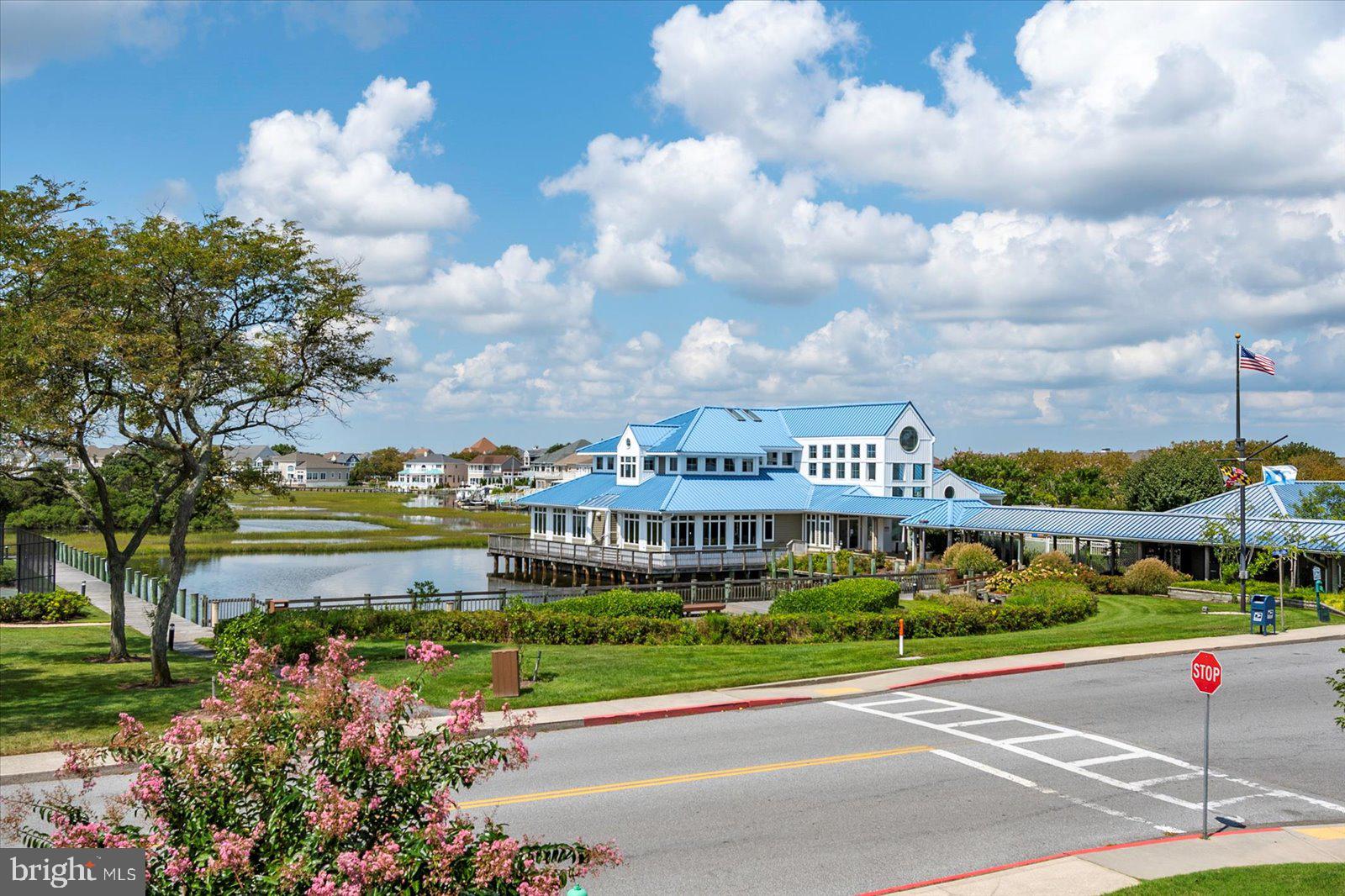 HERON HARBOUR - Residential