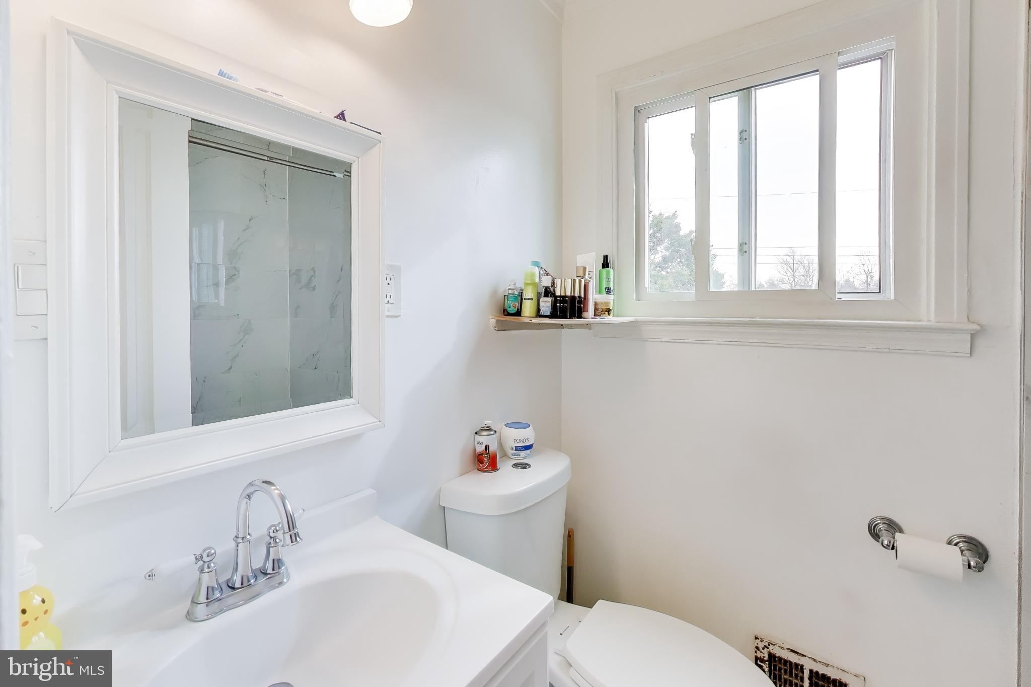 FAIRLAWN-LAUREL - Residential