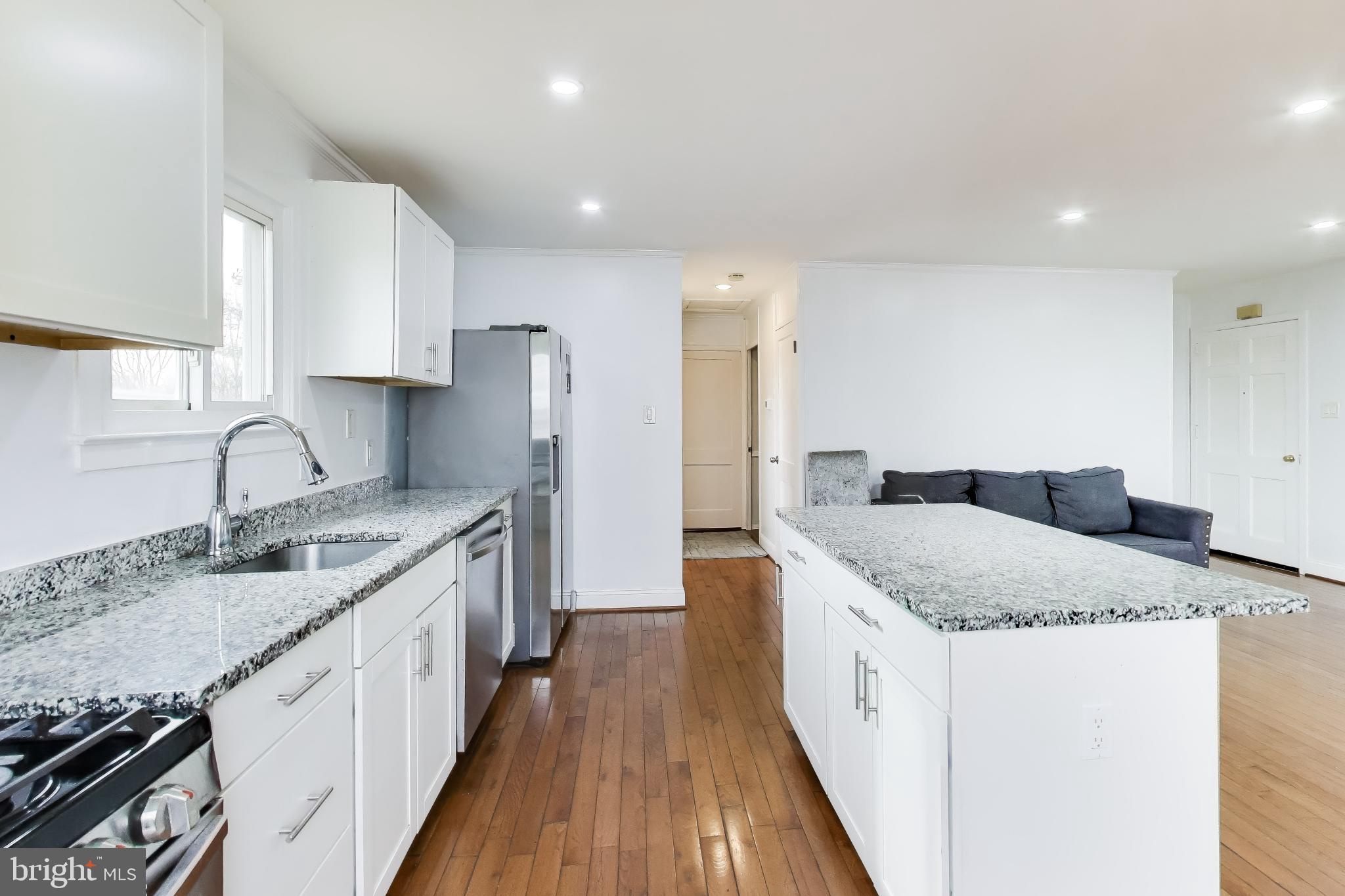 FAIRLAWN-LAUREL - Residential