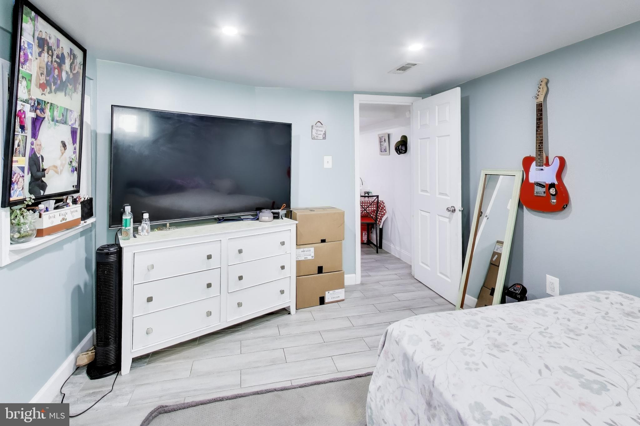 FAIRLAWN-LAUREL - Residential