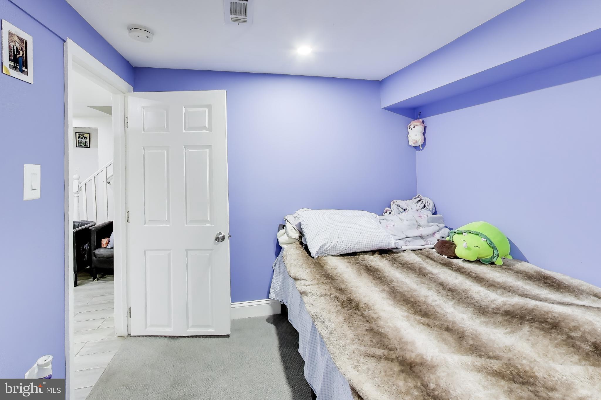 FAIRLAWN-LAUREL - Residential