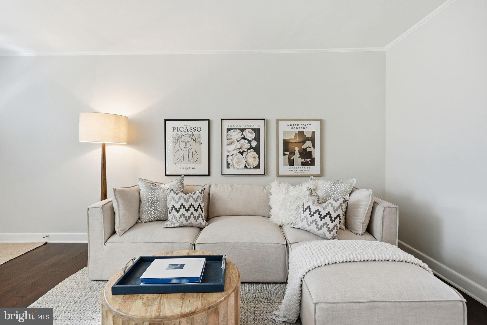 1401 S BARTON STREET 221