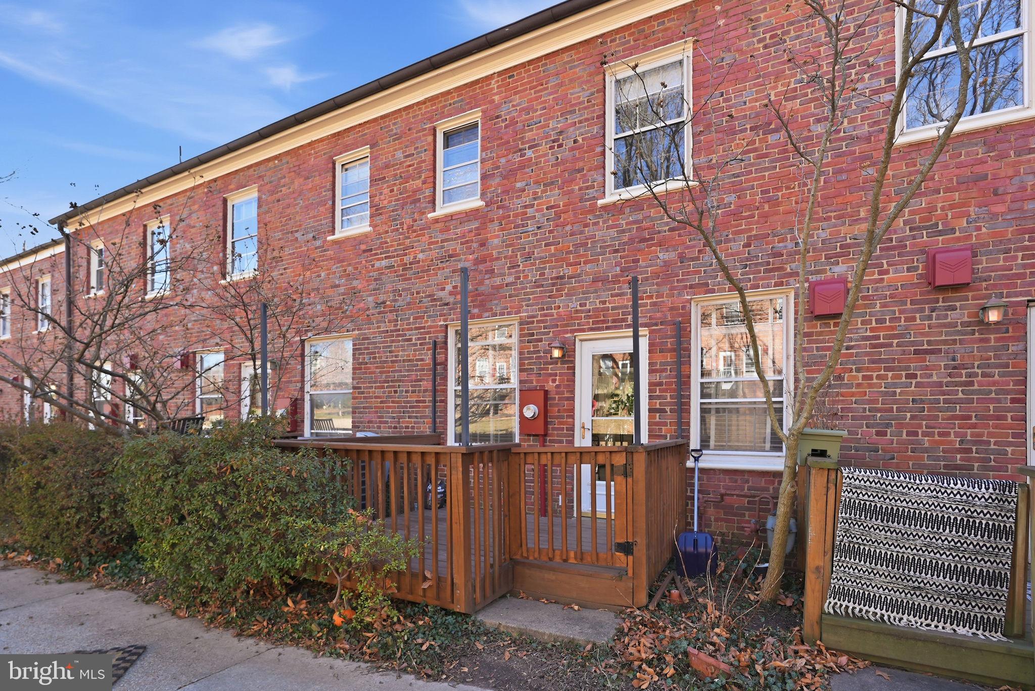 ARLINGTON VILLAGE - Residential