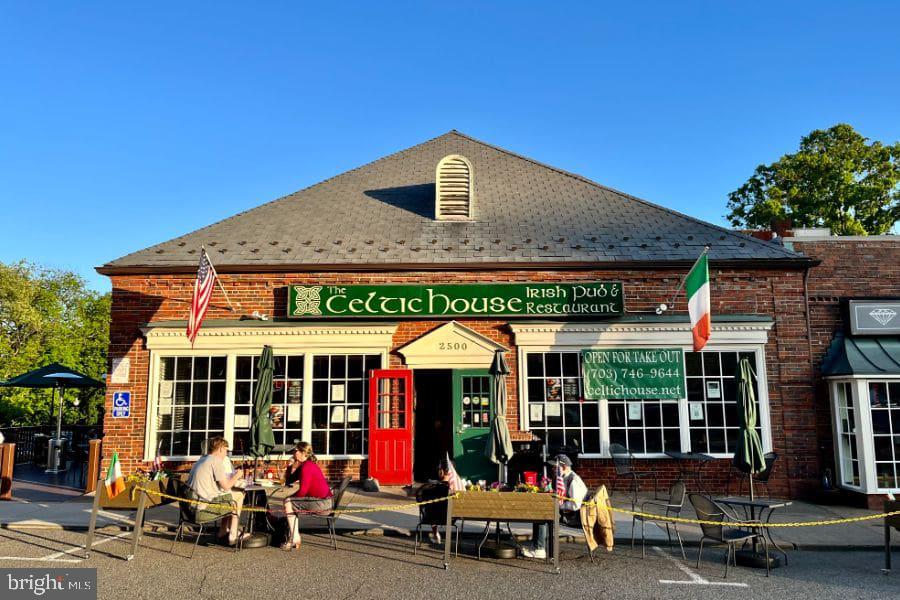 ARLINGTON VILLAGE - Residential