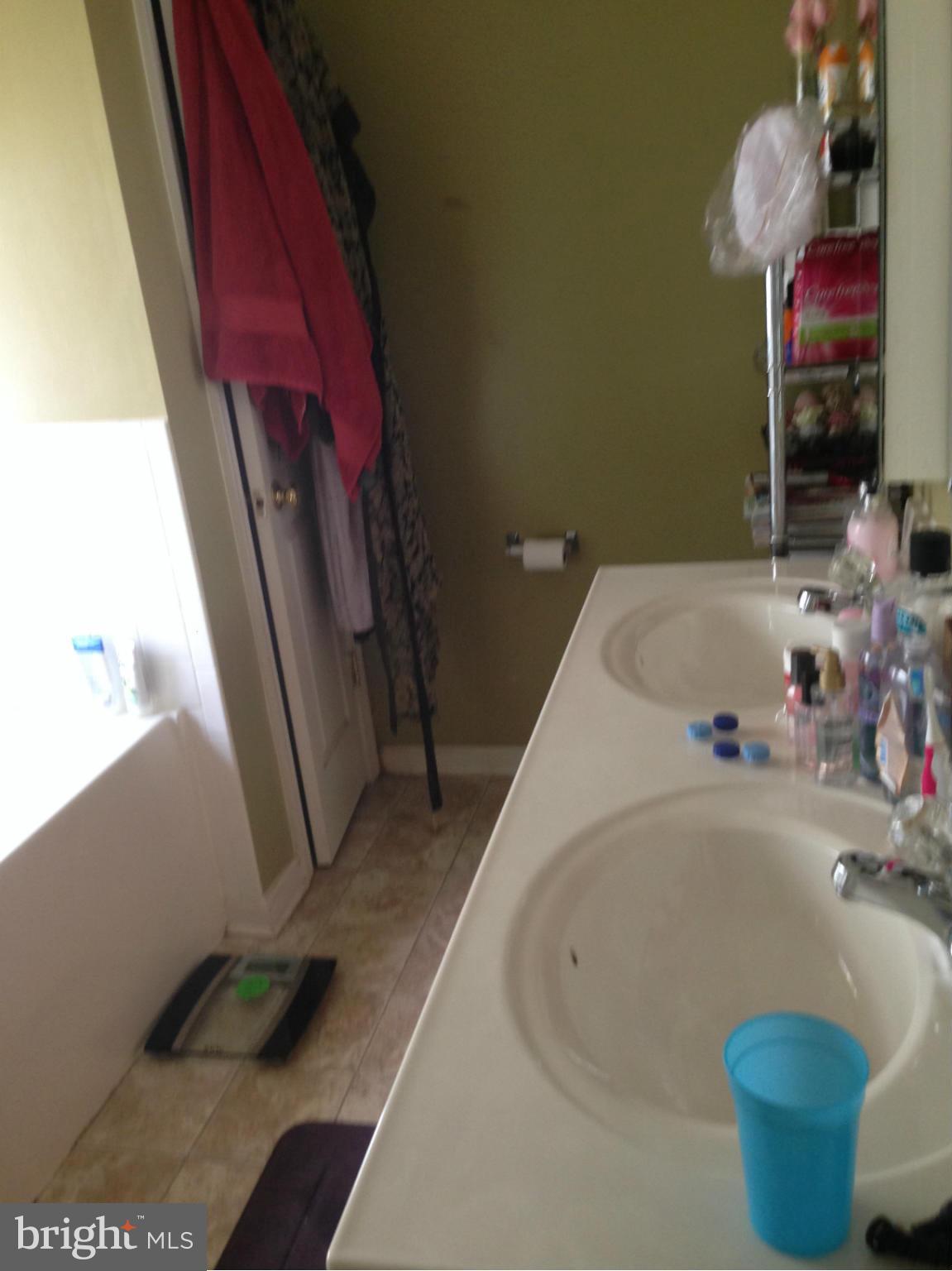 ASBURY WOODS - Residential