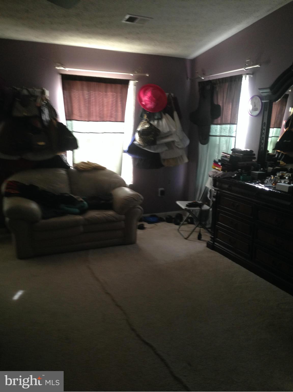 ASBURY WOODS - Residential