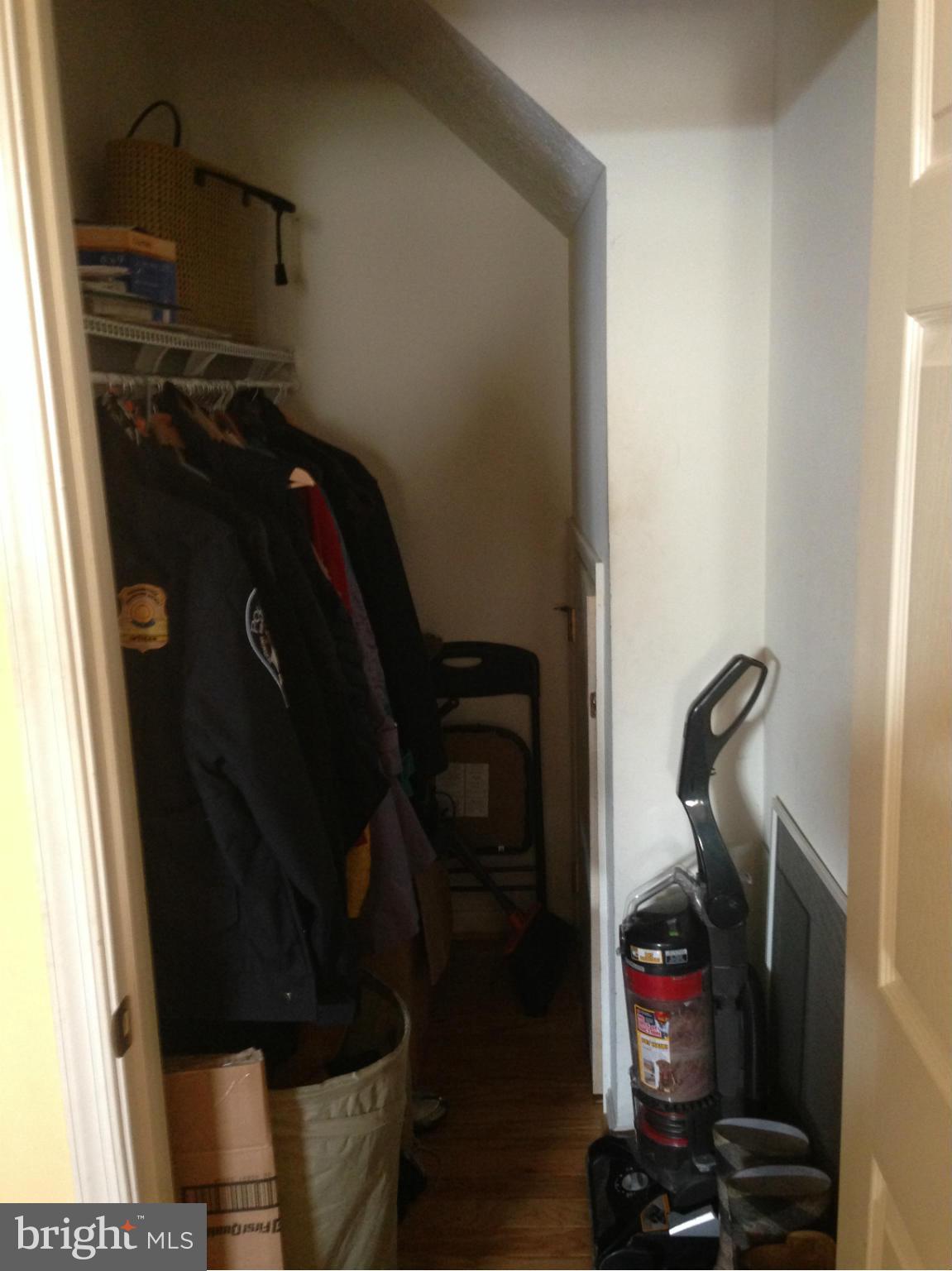 ASBURY WOODS - Residential