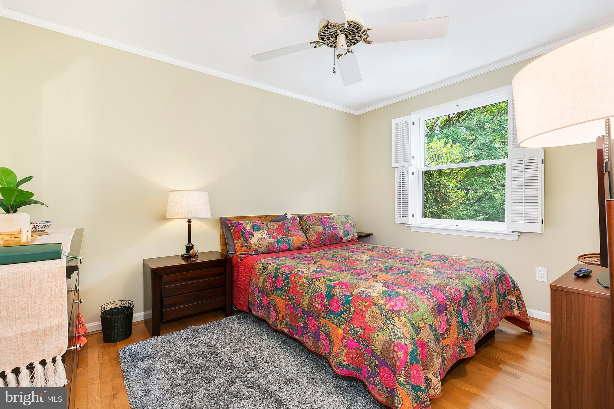 WHITE OAK MANOR - Residential