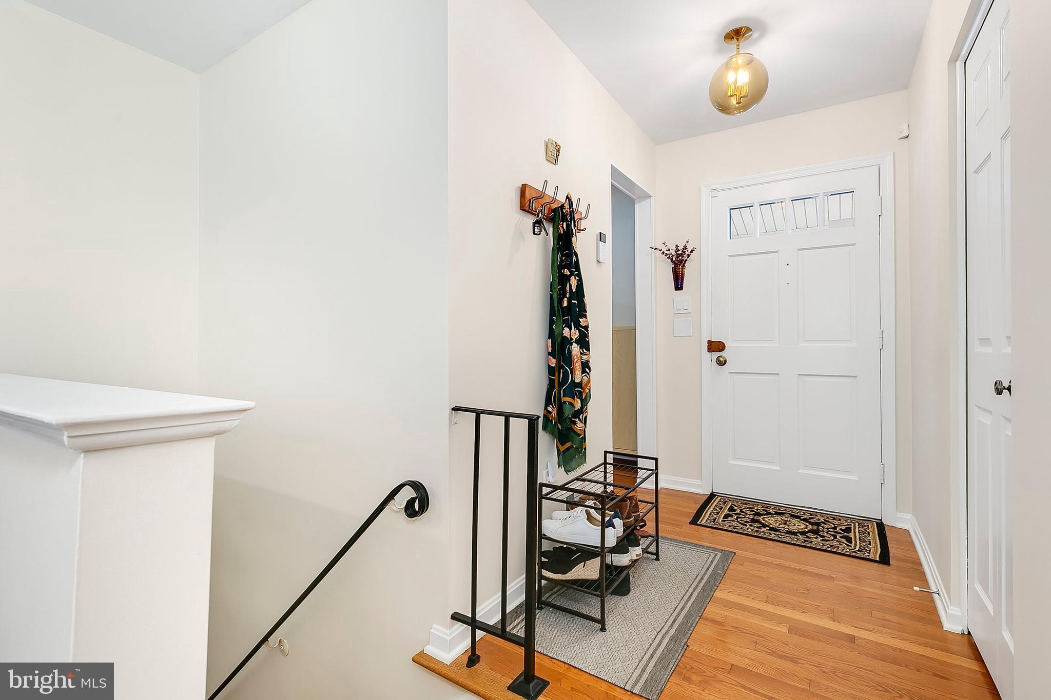 WHITE OAK MANOR - Residential