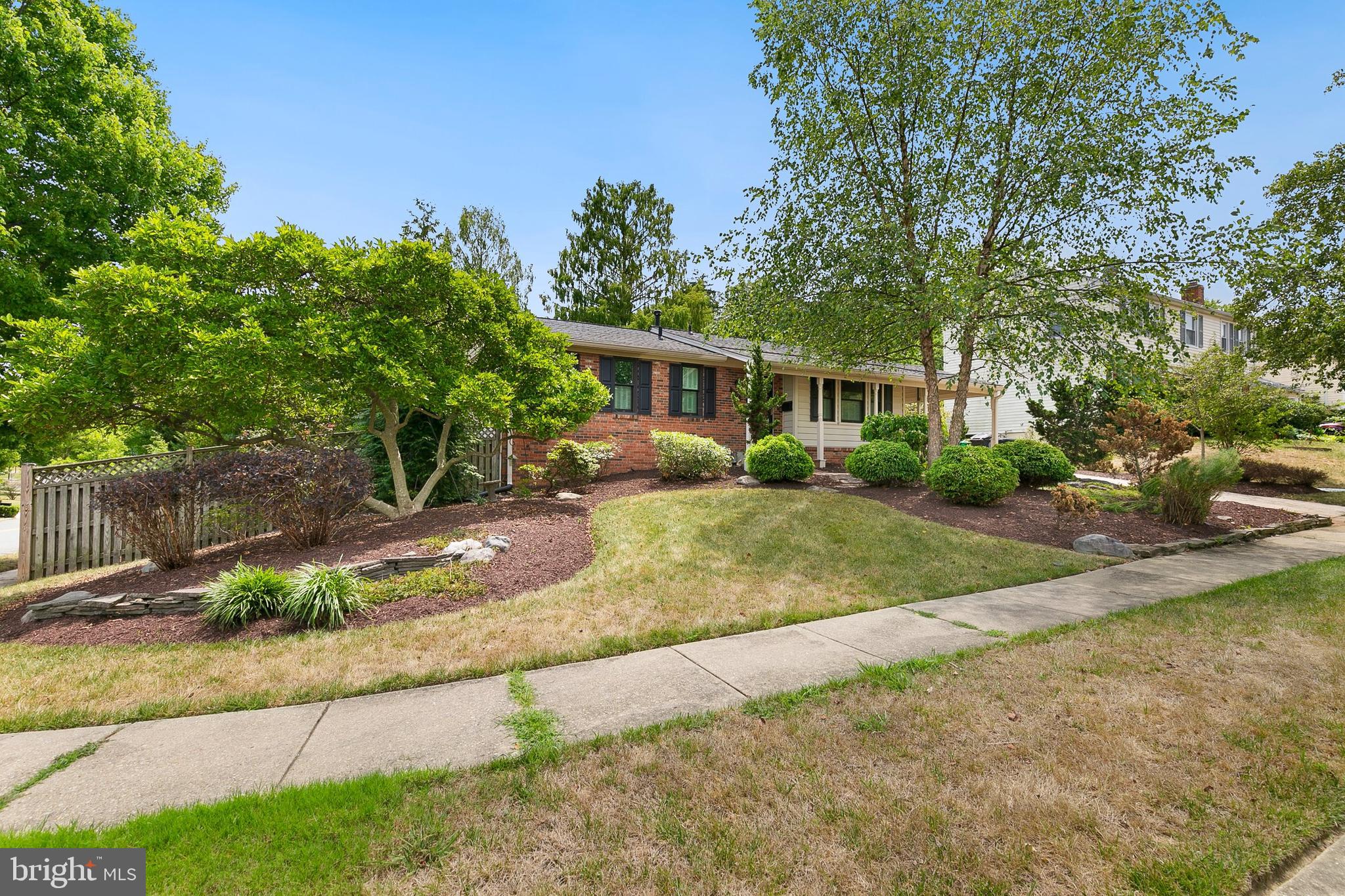 WHITE OAK MANOR - Residential