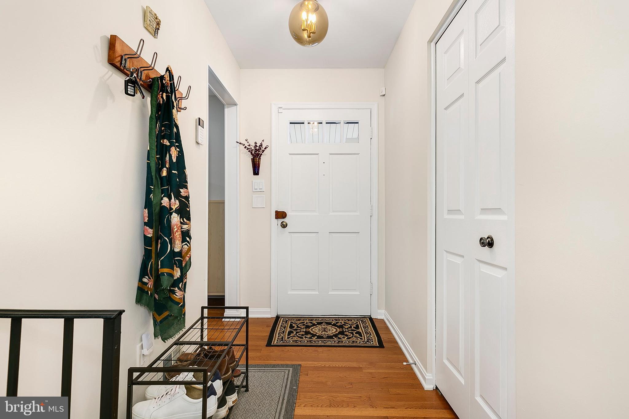 WHITE OAK MANOR - Residential