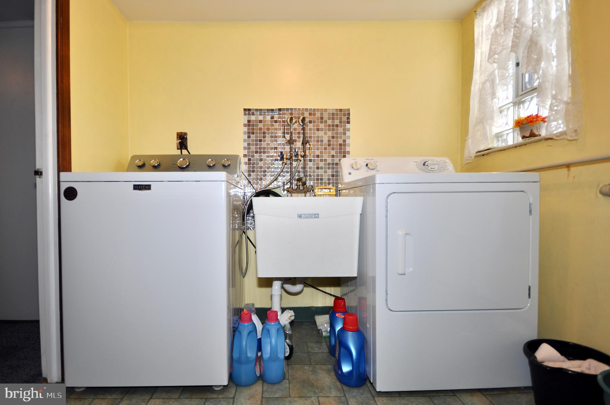 PENNSWOOD PARK - Residential